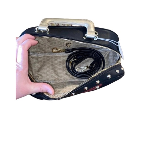 Charming Charlie Boom box crossbody - Picture 5 of 5